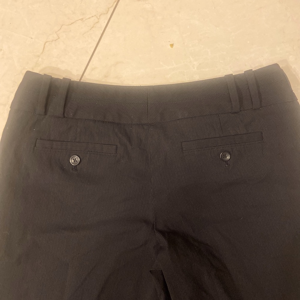 The Limited Black Button and Zip, Drew Fit shorts Size 6 EUC - Picture 4 of 6